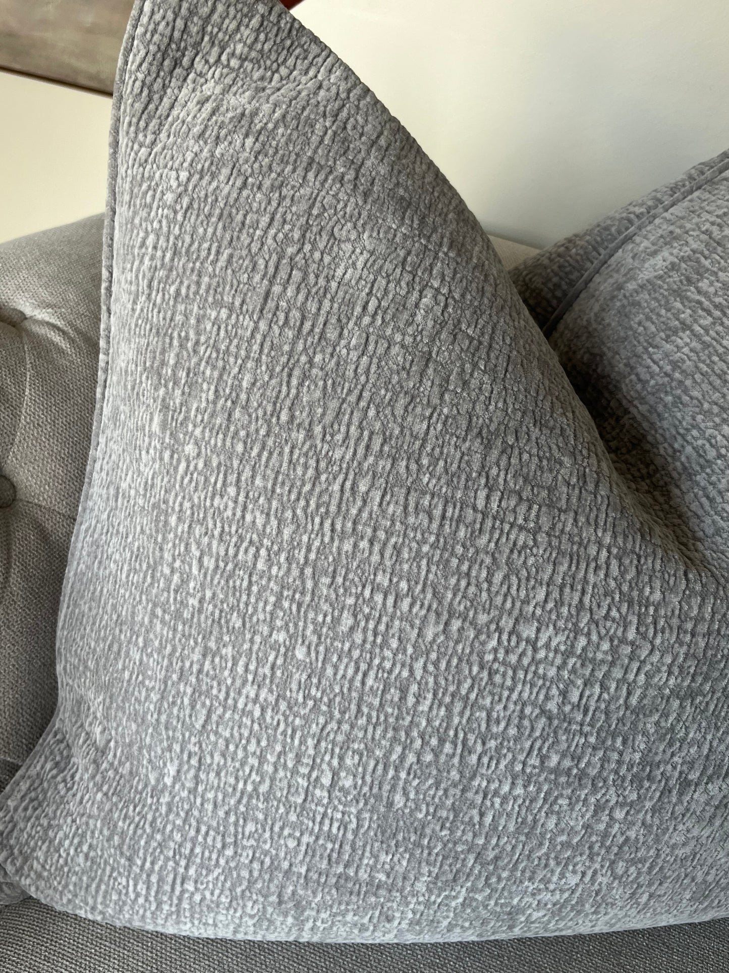 Shadi Cushion
