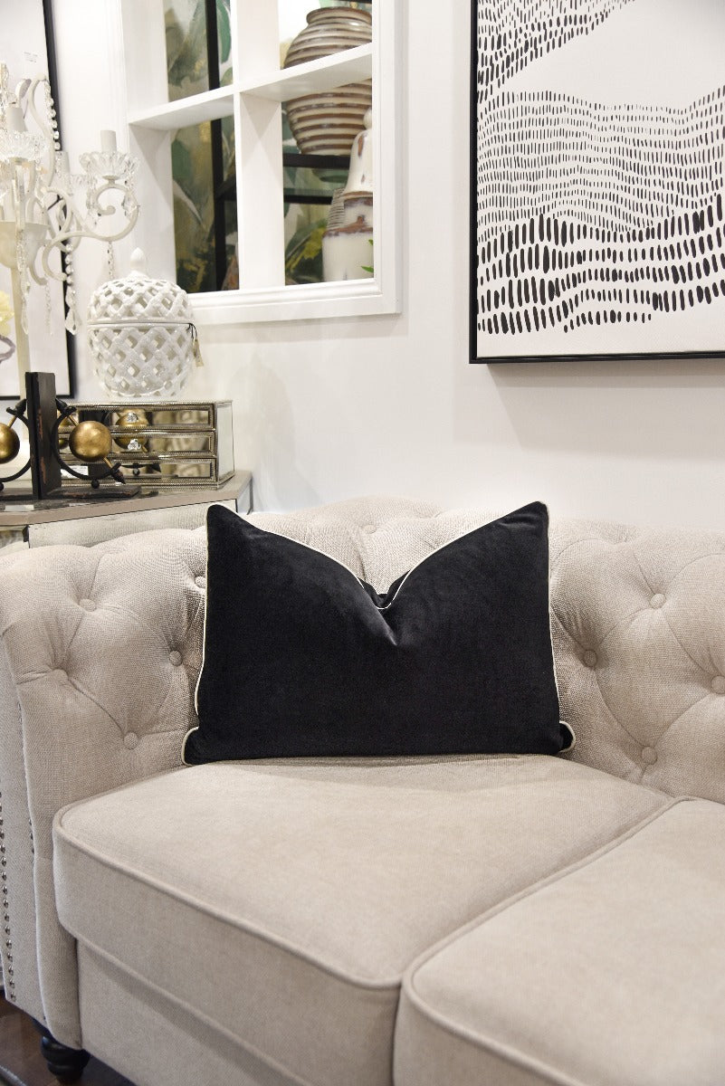 Aswad + White Piping